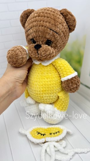 SZYDEŁKOWE LOVE maskotki premium