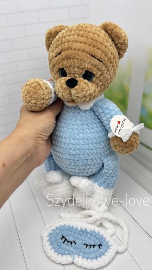 SZYDEŁKOWE LOVE maskotki premium