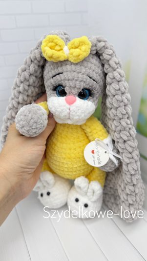 SZYDEŁKOWE LOVE maskotki premium Ręcznie robione pluszaki maskotki na szydełku premium handmade mascots Szydełkowe Love to zabawki maskotki z hipoalergicznej włóczki To w 100 rękodzieło