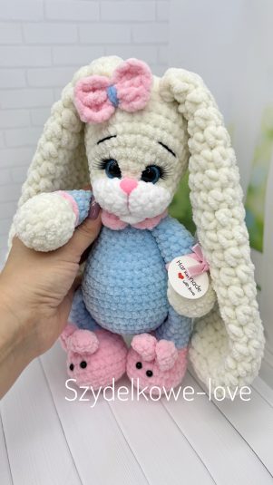 SZYDEŁKOWE LOVE maskotki premium Ręcznie robione pluszaki maskotki na szydełku premium handmade mascots Szydełkowe Love to zabawki maskotki z hipoalergicznej włóczki To w 100 rękodzieło