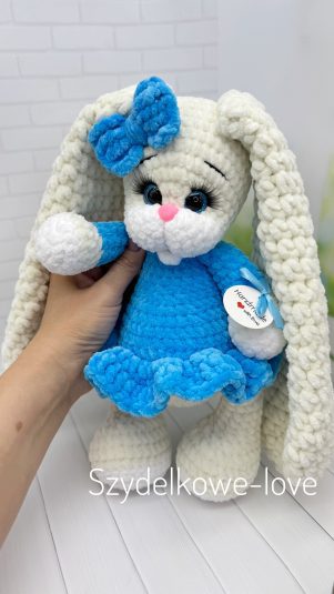 SZYDEŁKOWE LOVE maskotki premium