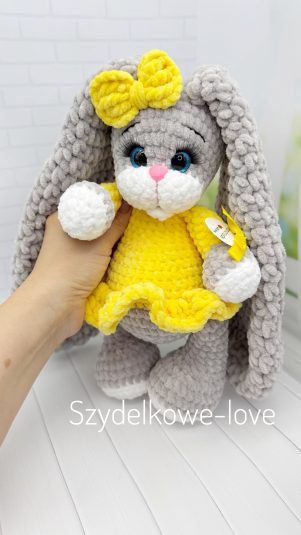 SZYDEŁKOWE LOVE maskotki premium