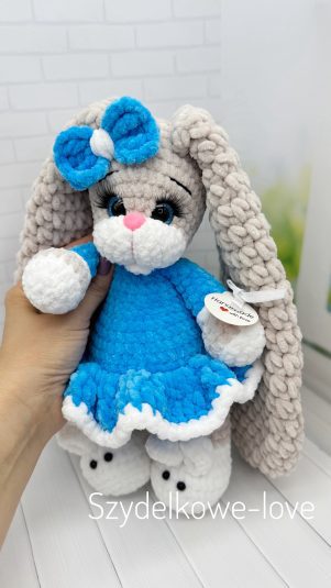 SZYDEŁKOWE LOVE maskotki premium