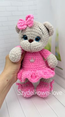 SZYDEŁKOWE LOVE maskotki premium Ręcznie robione pluszaki maskotki na szydełku premium handmade mascots Szydełkowe Love to zabawki maskotki z hipoalergicznej włóczki To w 100 rękodzieło