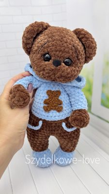 SZYDEŁKOWE LOVE maskotki premium Ręcznie robione pluszaki maskotki na szydełku premium handmade mascots Szydełkowe Love to zabawki maskotki z hipoalergicznej włóczki To w 100 rękodzieło