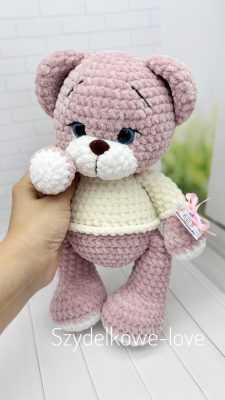 SZYDEŁKOWE LOVE maskotki premium Ręcznie robione pluszaki maskotki na szydełku premium handmade mascots Szydełkowe Love to zabawki maskotki z hipoalergicznej włóczki To w 100 rękodzieło