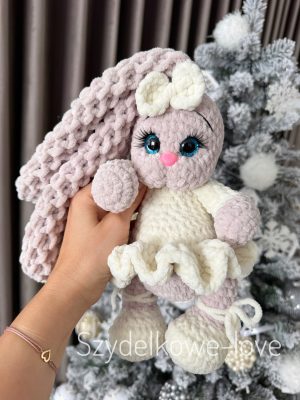 SZYDEŁKOWE LOVE maskotki premium Ręcznie robione pluszaki maskotki na szydełku premium handmade mascots Szydełkowe Love to zabawki maskotki z hipoalergicznej włóczki To w 100 rękodzieło