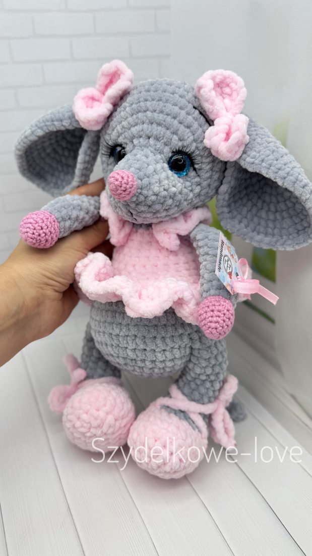 SZYDEŁKOWE LOVE maskotki premium Myszka wykonana szydełkiem SZYDEŁKOWE LOVE maskotki premium