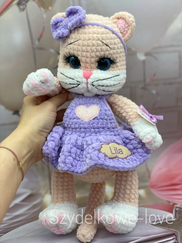 SZYDEŁKOWE LOVE maskotki premium Ręcznie robione pluszaki maskotki na szydełku premium handmade mascots Szydełkowe Love to zabawki maskotki z hipoalergicznej włóczki To w 100 rękodzieło