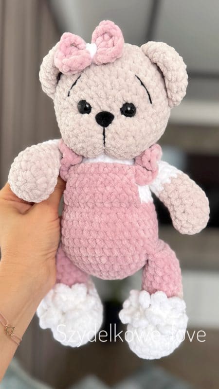 SZYDEŁKOWE LOVE maskotki premium Ręcznie robione pluszaki maskotki na szydełku premium handmade mascots Szydełkowe Love to zabawki maskotki z hipoalergicznej włóczki To w 100 rękodzieło